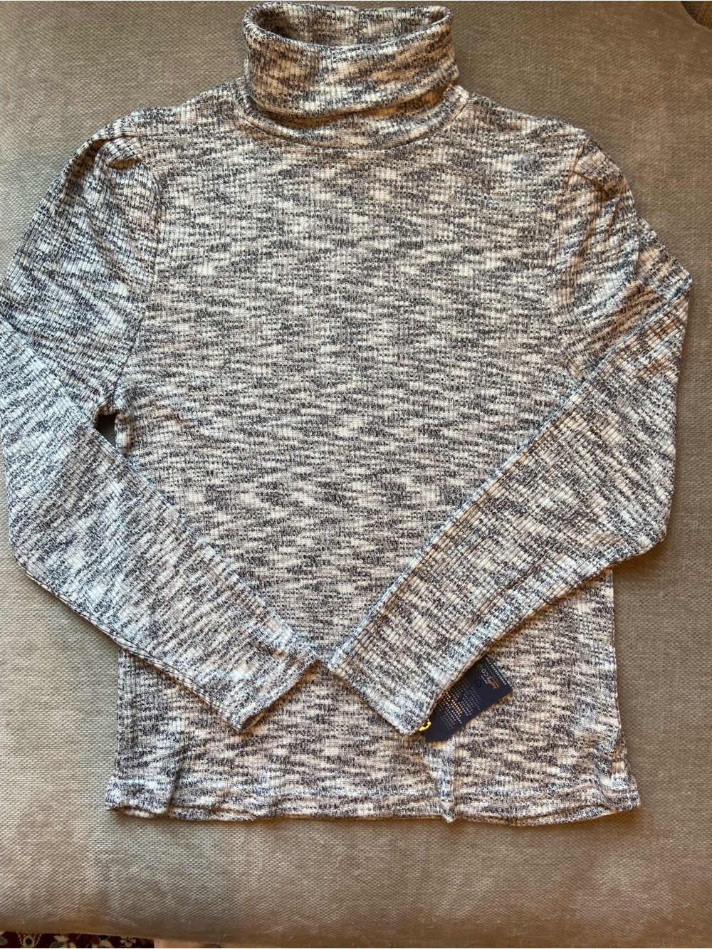 Women’s Marled Gray Turtleneck Sweater with gathered shoulders Size Large